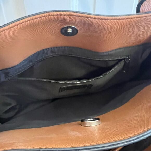 Nine West black with brown trim bag - Picture 8 of 8